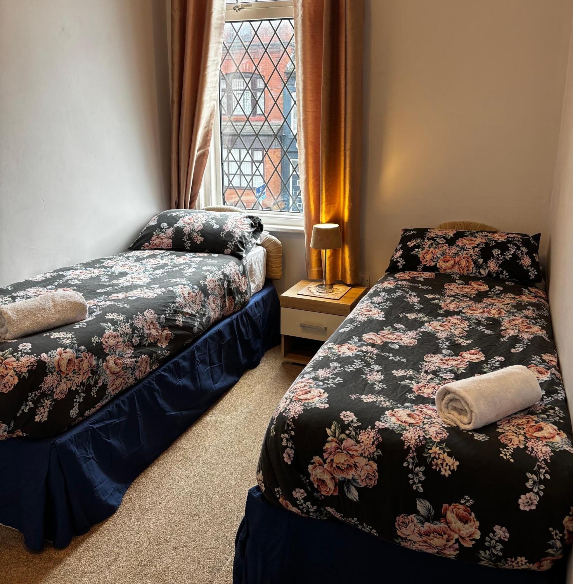 Le Papillon Guest house Blackpool